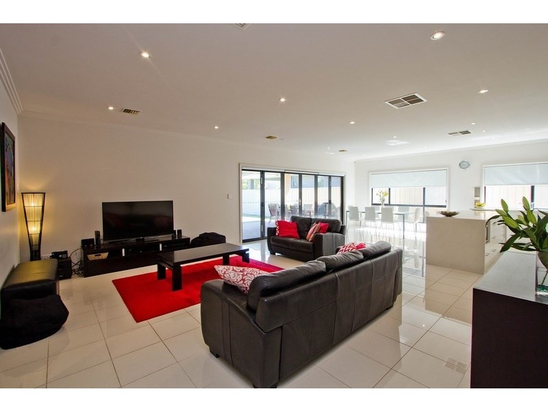 9 Griffiths Street, Henley Beach SA 5022