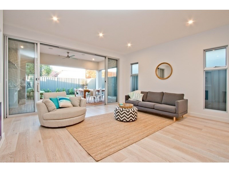 4 Lawrie Street, Henley Beach SA 5022