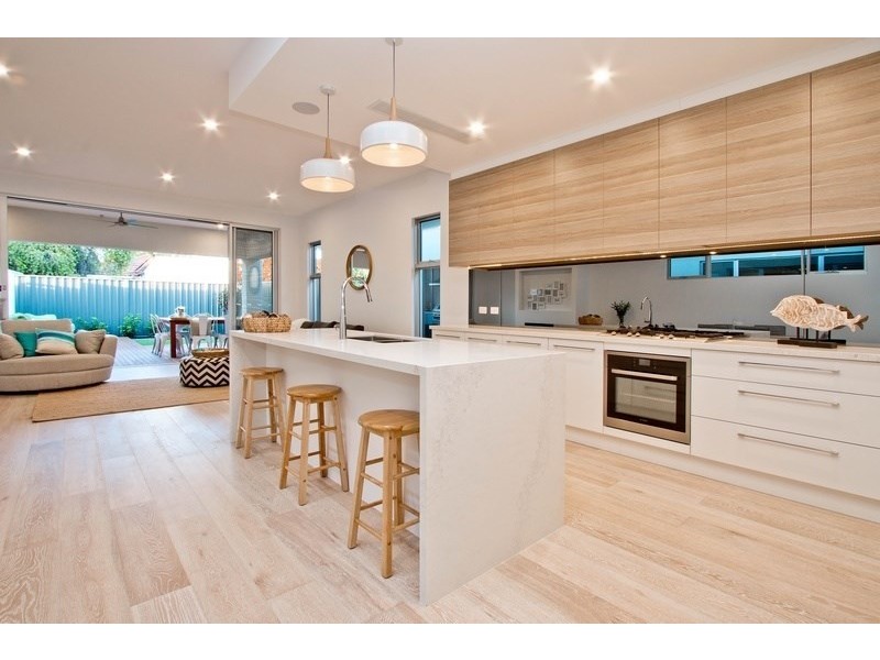 4 Lawrie Street, Henley Beach SA 5022