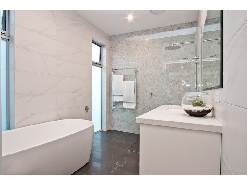 4 Lawrie Street, Henley Beach SA 5022