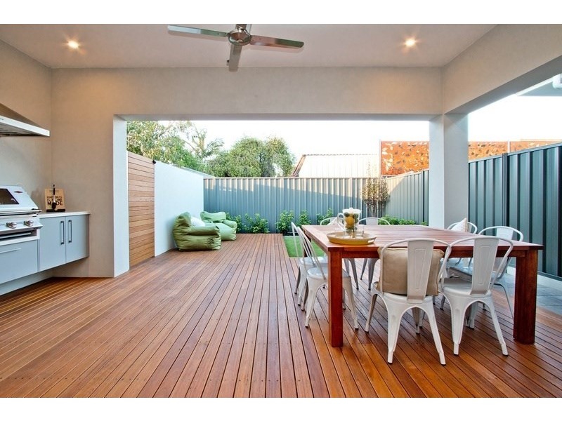 4 Lawrie Street, Henley Beach SA 5022