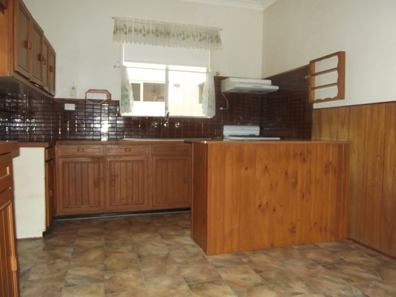 4 Chambers Street, Henley Beach SA 5022