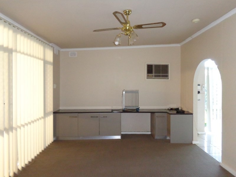 10 Billabong Road, Para Hills SA 5096