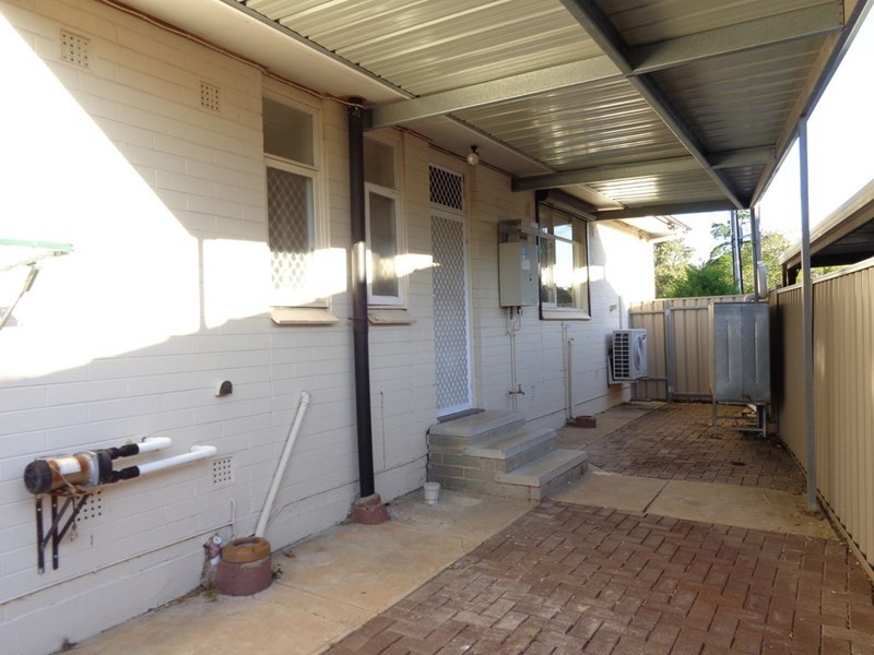 10 Billabong Road, Para Hills SA 5096