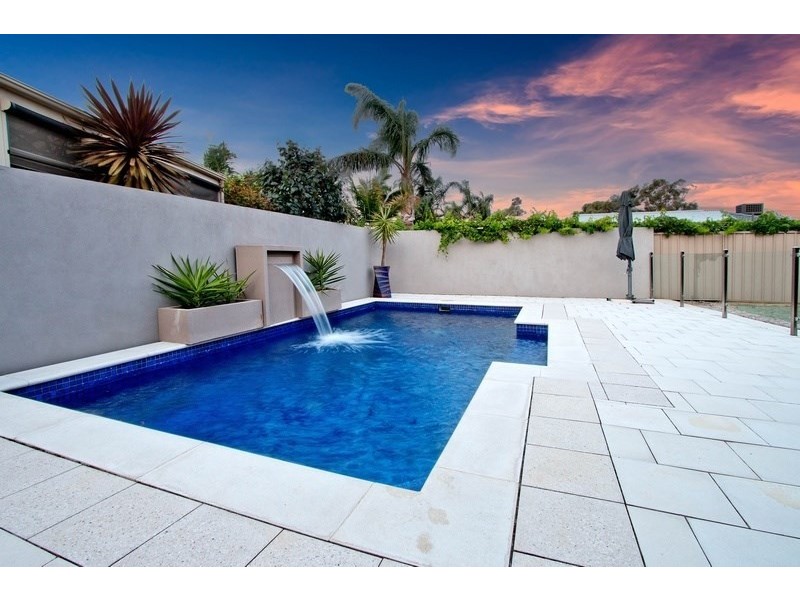 4 Hoy Crescent, Henley Beach SA 5022