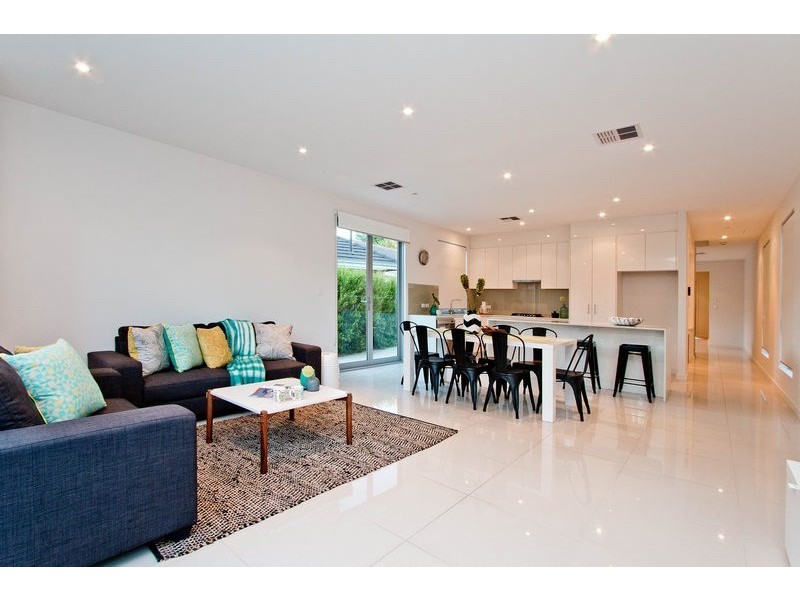 33A Sharpie Crescent, Grange SA 5022