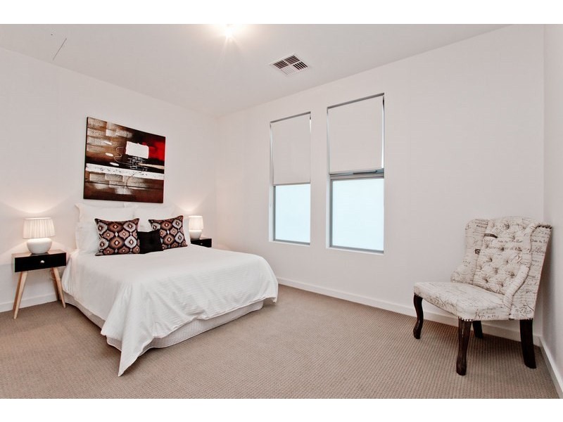 33A Sharpie Crescent, Grange SA 5022