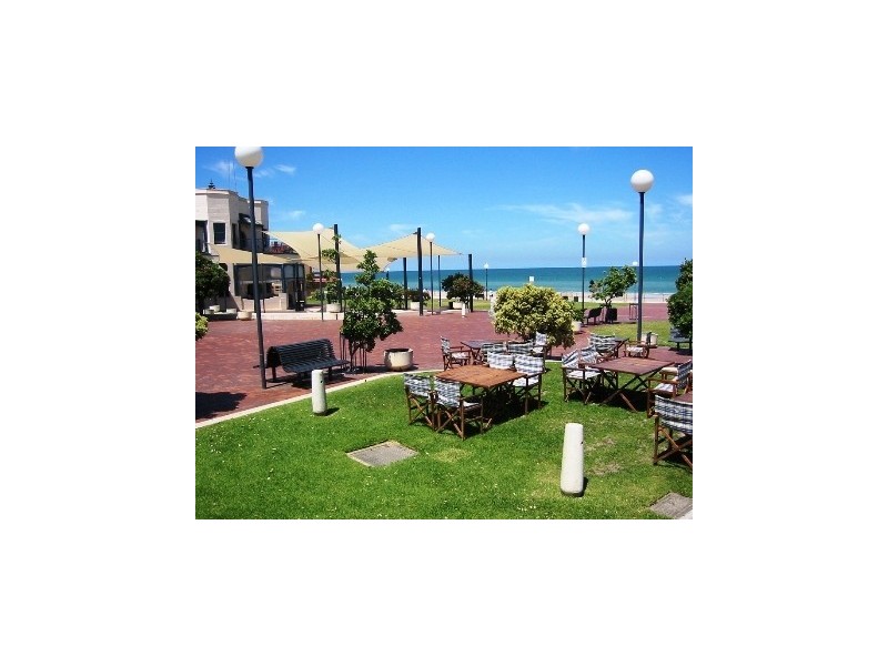 417 Military Road, Henley Beach SA 5022