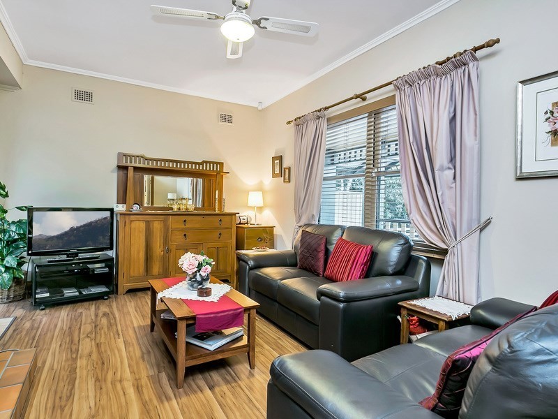 18 Fitch Road, Fulham SA 5024