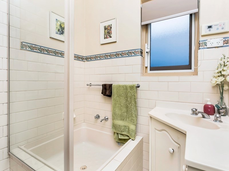 18 Fitch Road, Fulham SA 5024