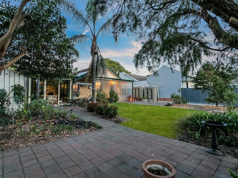 18 Fitch Road, Fulham SA 5024