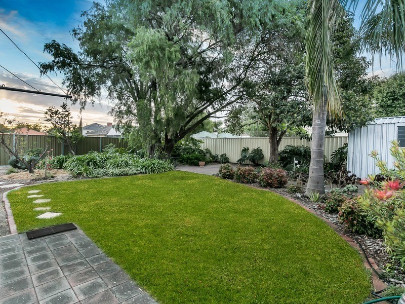 18 Fitch Road, Fulham SA 5024