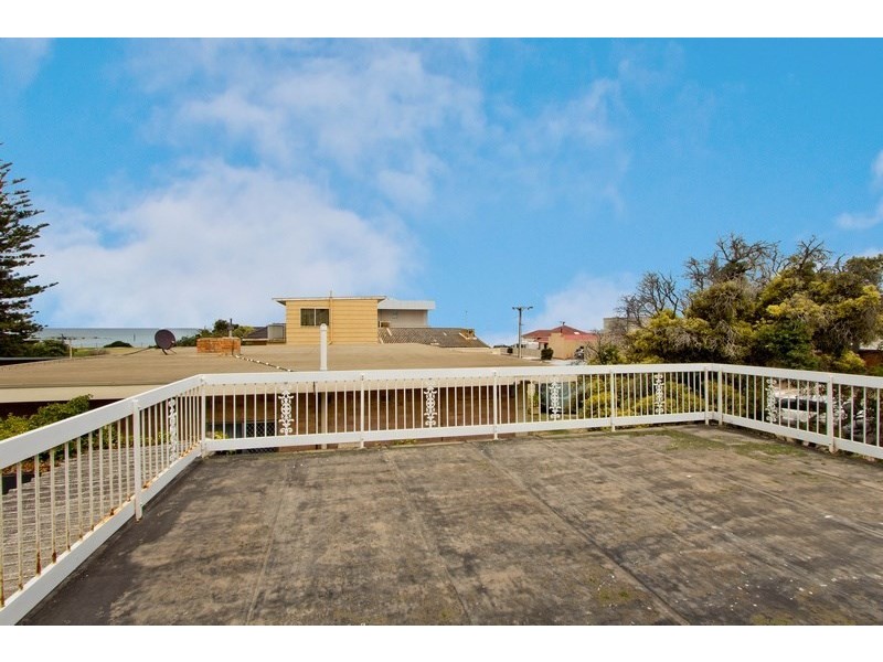 7 Chetwynd, West Beach SA 5024