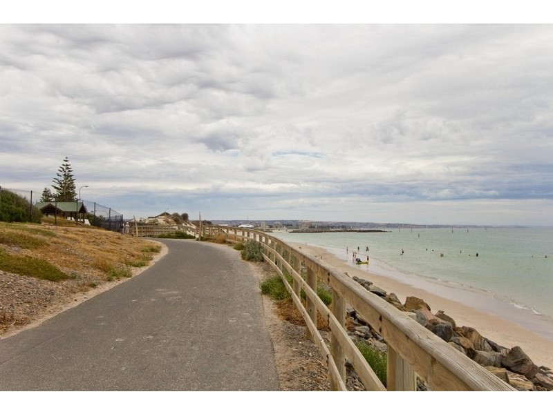 7 Chetwynd, West Beach SA 5024