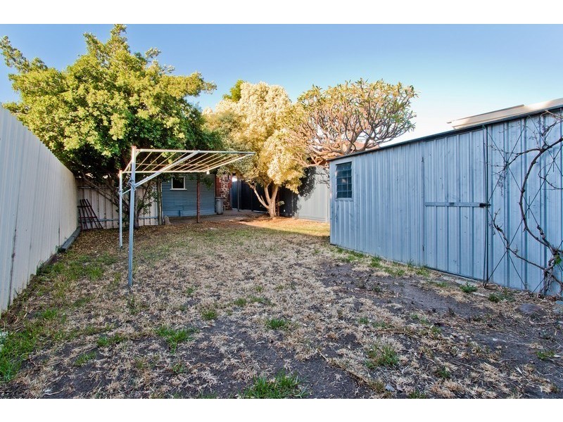 24 Maud Street, Ethelton SA 5015