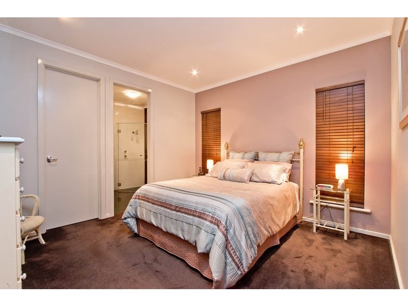 16 Davis Street, West Beach SA 5024