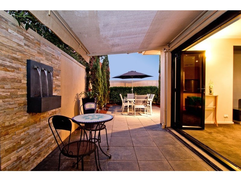 16 Davis Street, West Beach SA 5024