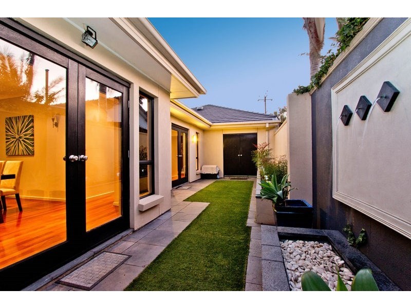 16 Davis Street, West Beach SA 5024