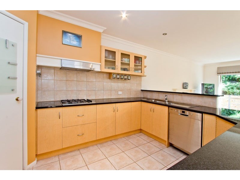 8 Sandalwood Crescent, Flagstaff Hill SA 5159