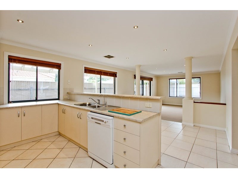 4 Lutana Crescent, Mitchell Park SA 5043