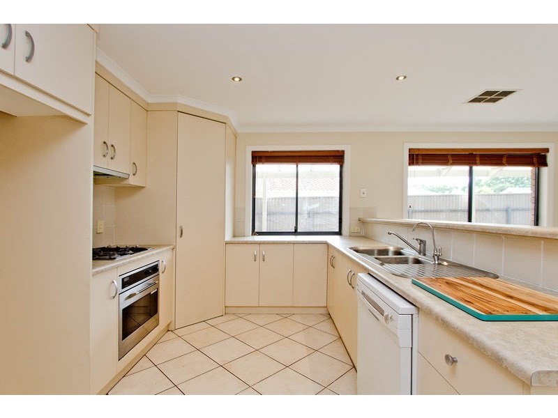 4 Lutana Crescent, Mitchell Park SA 5043