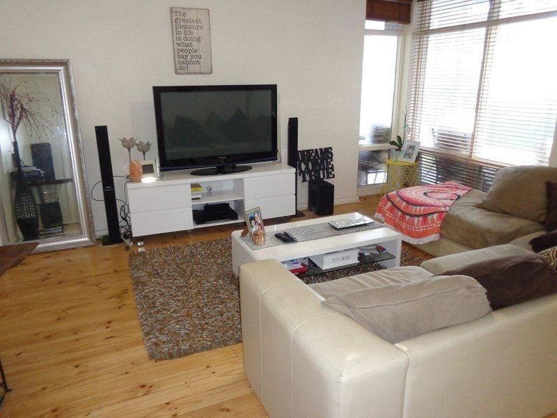 2, 241 Esplanade, Henley Beach SA 5022