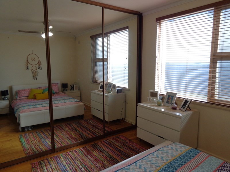 2, 241 Esplanade, Henley Beach SA 5022