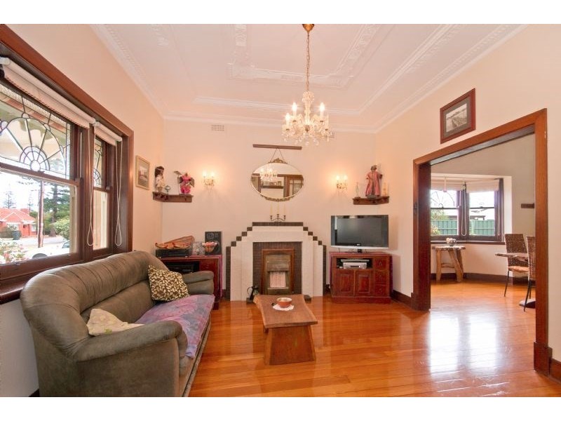 132 East Terrace, Henley Beach SA 5022