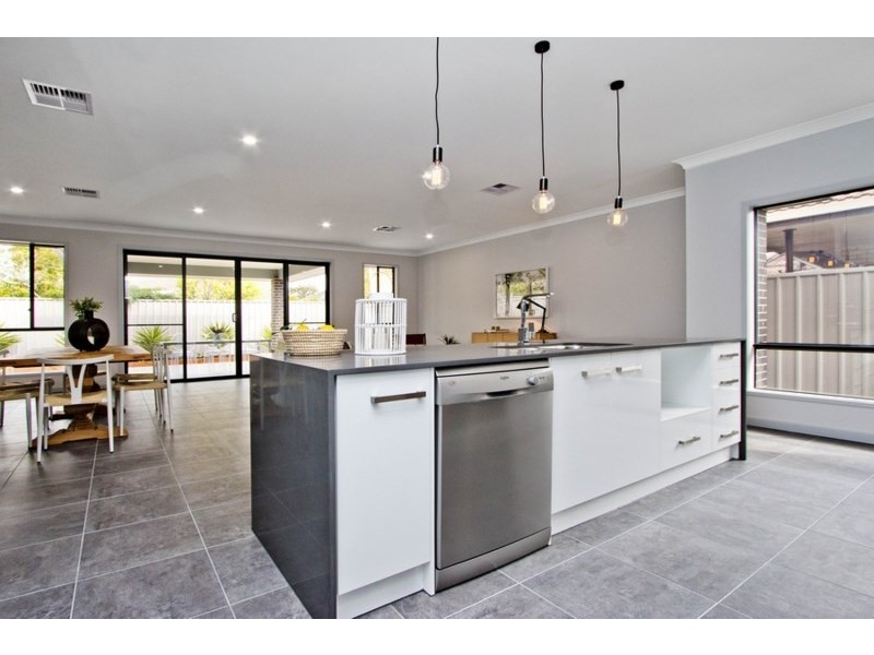 6 Bentley Avenue, Fulham Gardens SA 5024