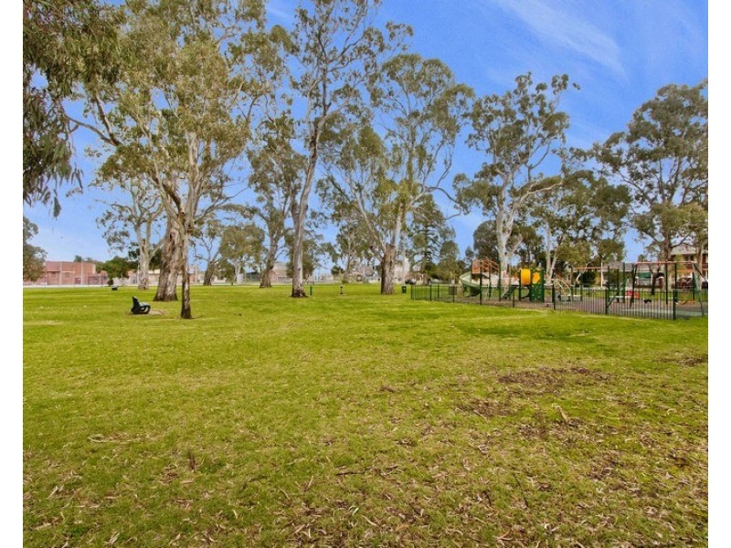 1 White Avenue, Lockleys SA 5032