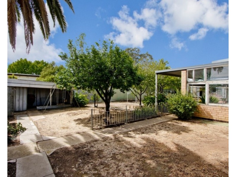 21 Hennessy Terrace, Rosewater SA 5013