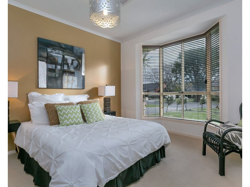 8 Aylwin Street, Henley Beach South SA 5022