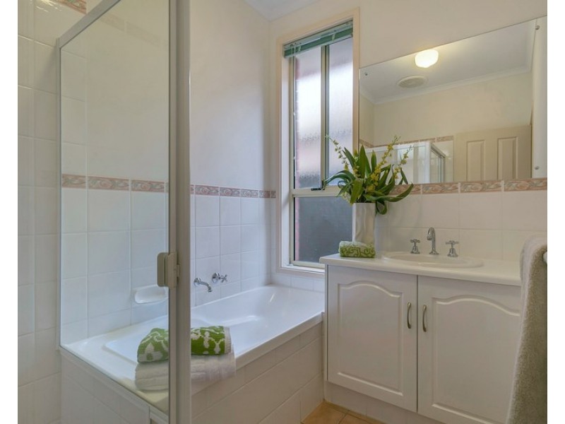 8 Aylwin Street, Henley Beach South SA 5022