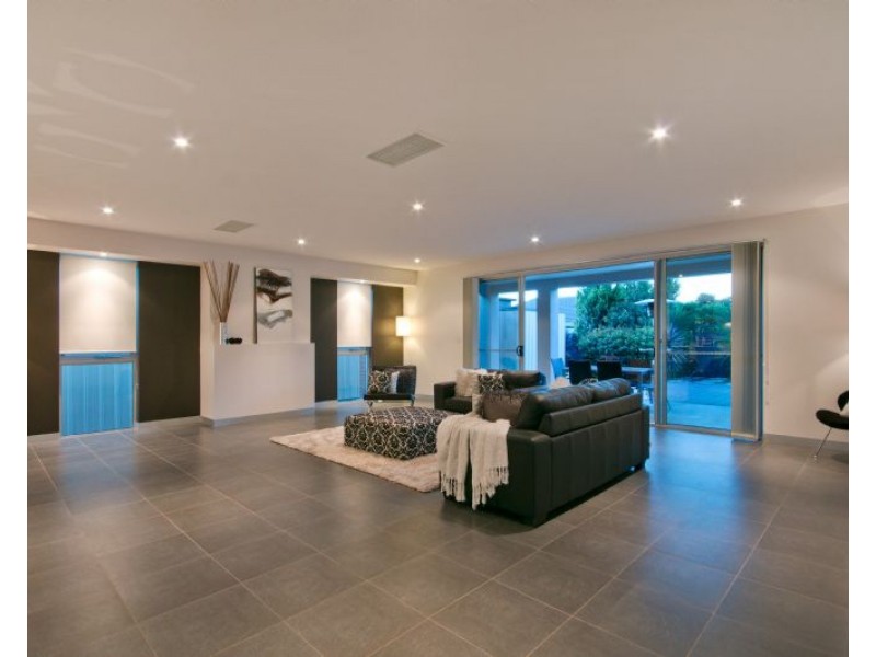 8A Harrow Road, Kidman Park SA 5025