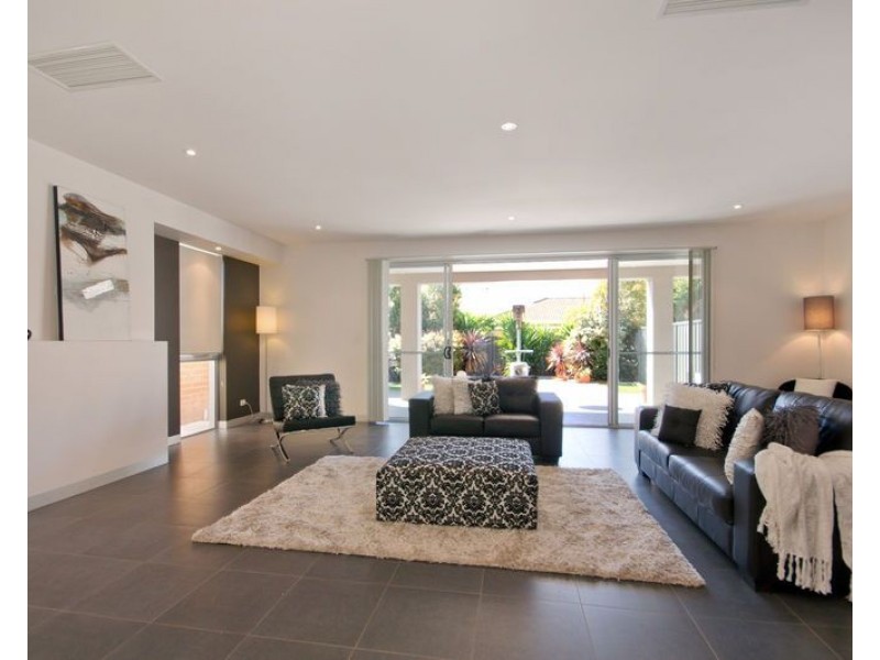 8A Harrow Road, Kidman Park SA 5025