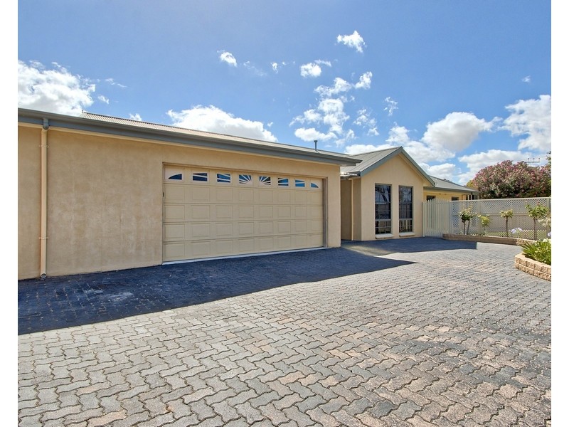 4 Cairns Avenue, Lockleys SA 5032