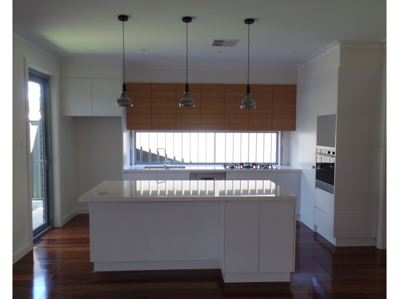 4 Henderson Street, Henley Beach SA 5022