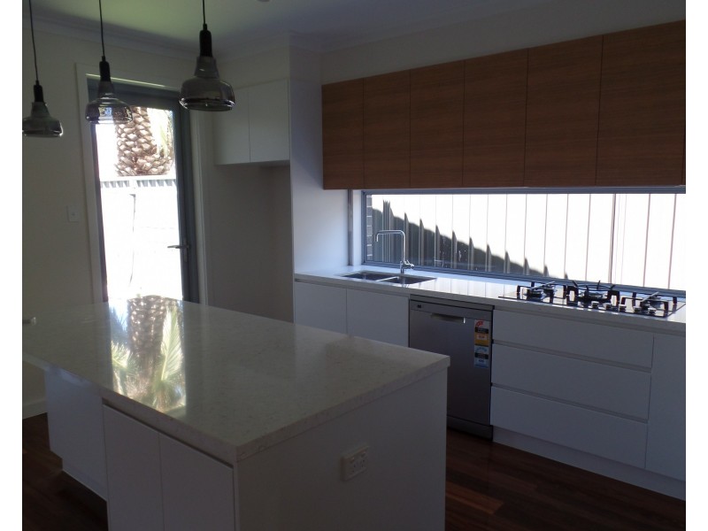 4 Henderson Street, Henley Beach SA 5022