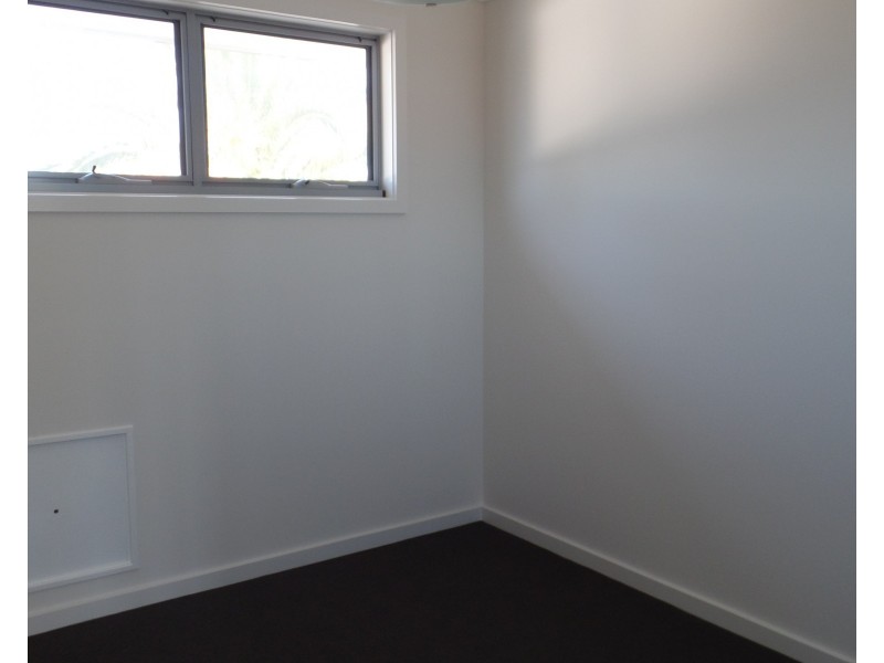 4 Henderson Street, Henley Beach SA 5022