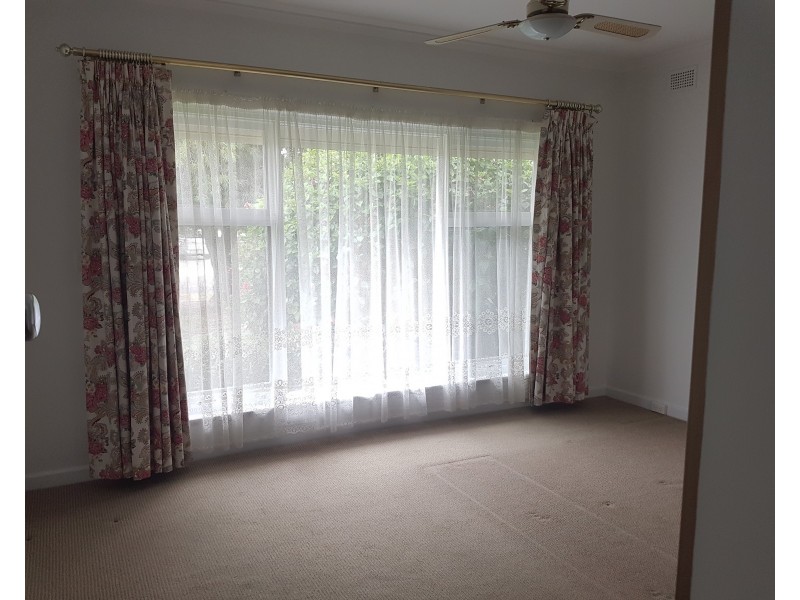 4 Winston Crescent, West Beach SA 5024