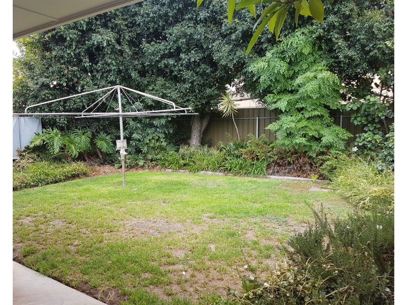4 Winston Crescent, West Beach SA 5024