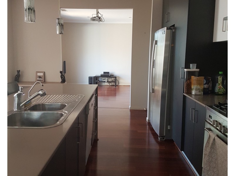 9a Davis Street, West Beach SA 5024