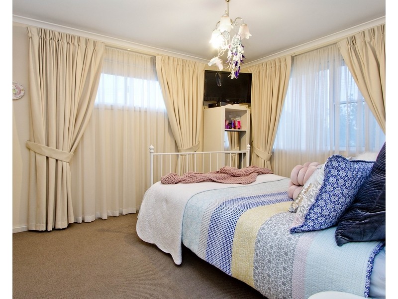 2 Abelia Avenue, Flinders Park SA 5025