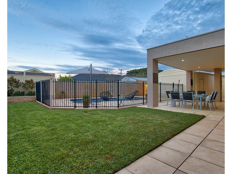 2 Abelia Avenue, Flinders Park SA 5025