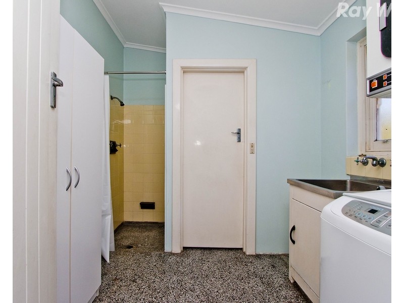 38 Ayton Avenue, Fulham SA 5024