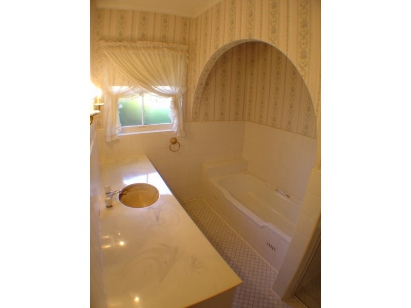 1/4 Stanford Crescent, Fulham Gardens SA 5024