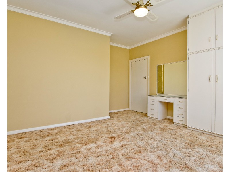 19 East Parkway, Fulham SA 5024