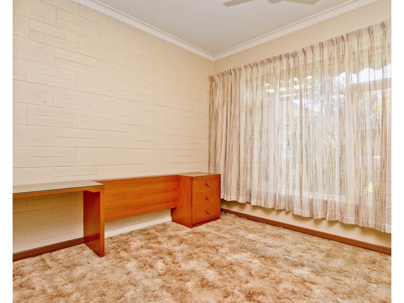 19 East Parkway, Fulham SA 5024