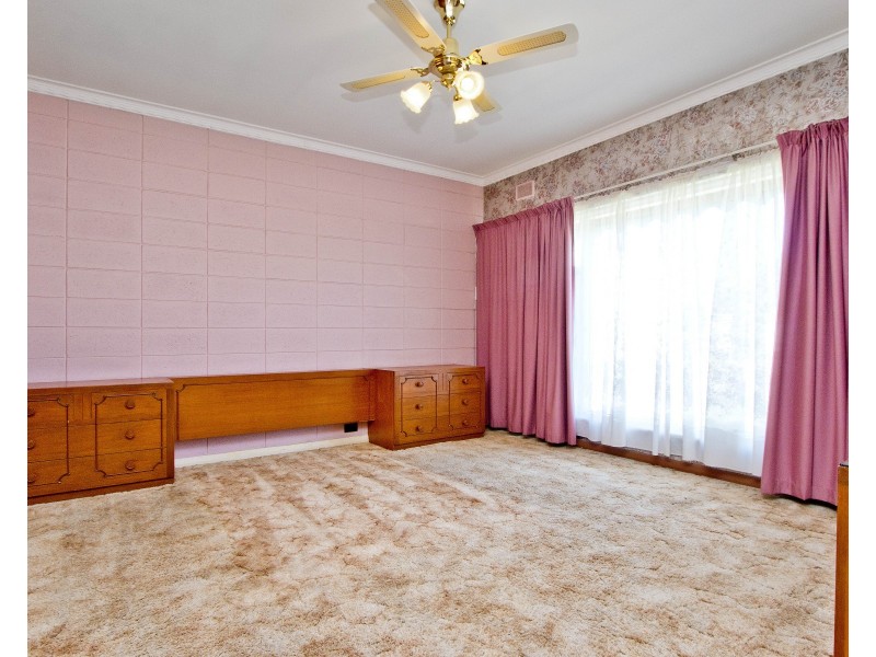 19 East Parkway, Fulham SA 5024