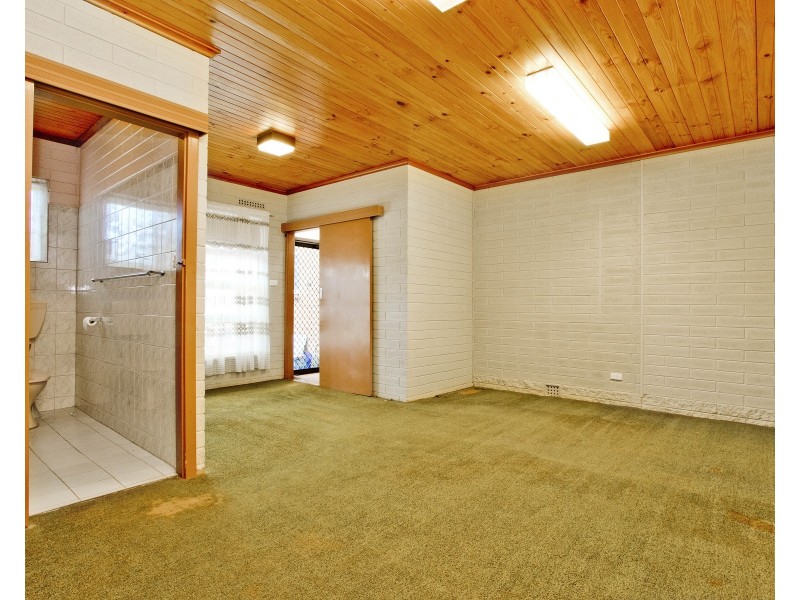 19 East Parkway, Fulham SA 5024